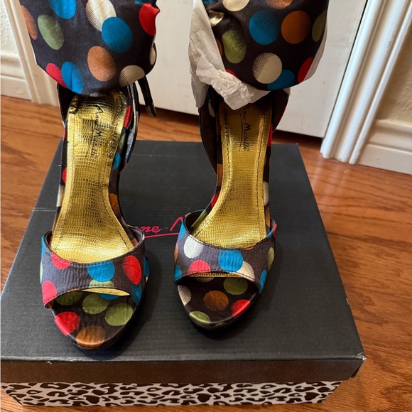 ANNE MICHELLE “Survivor-43” SHOES - Picture 3 of 8